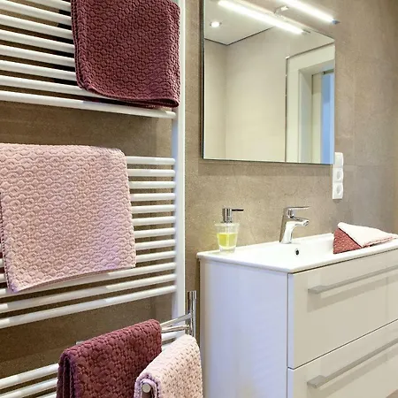 Monastery's Corner Comfort 120 Qm